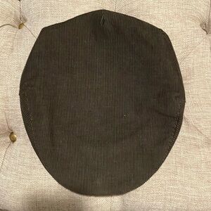 Banana Republic tam/beret.